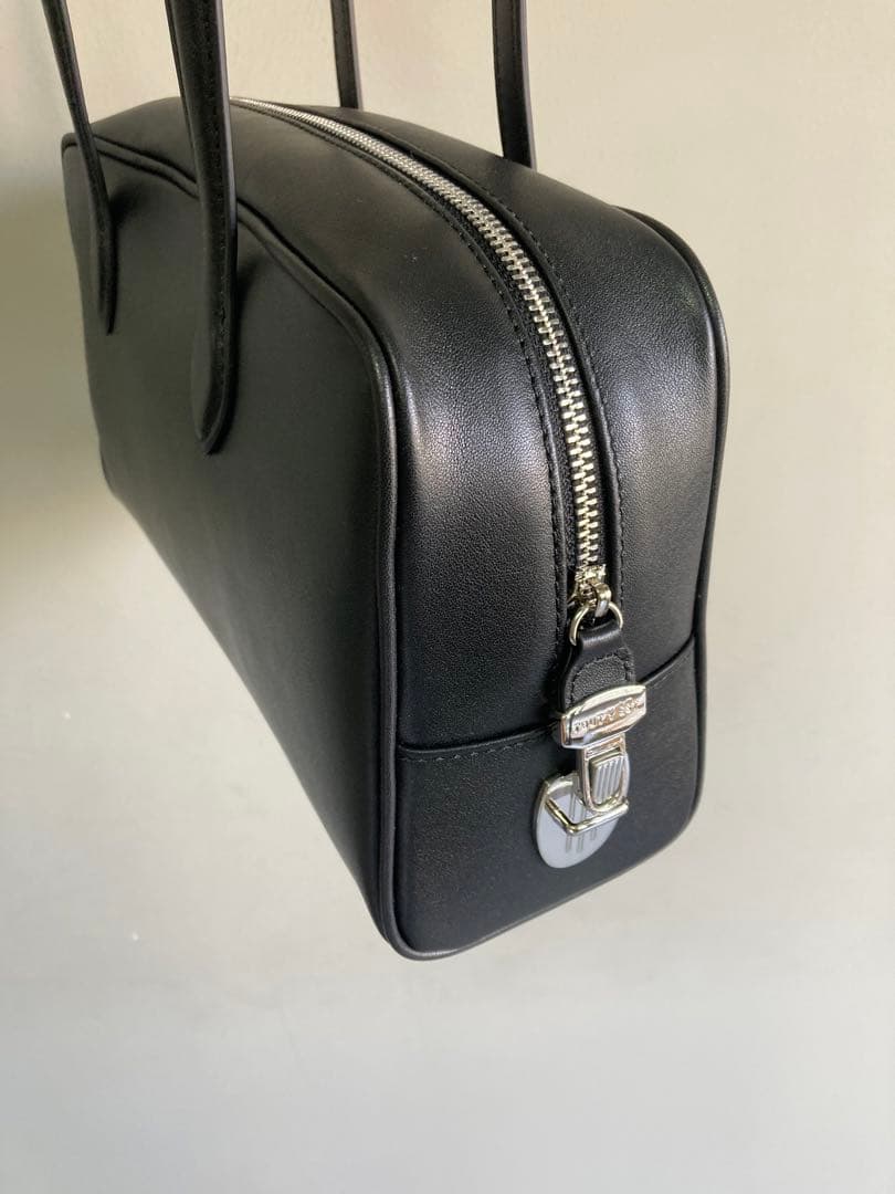 Tout y est ハンドバッグ