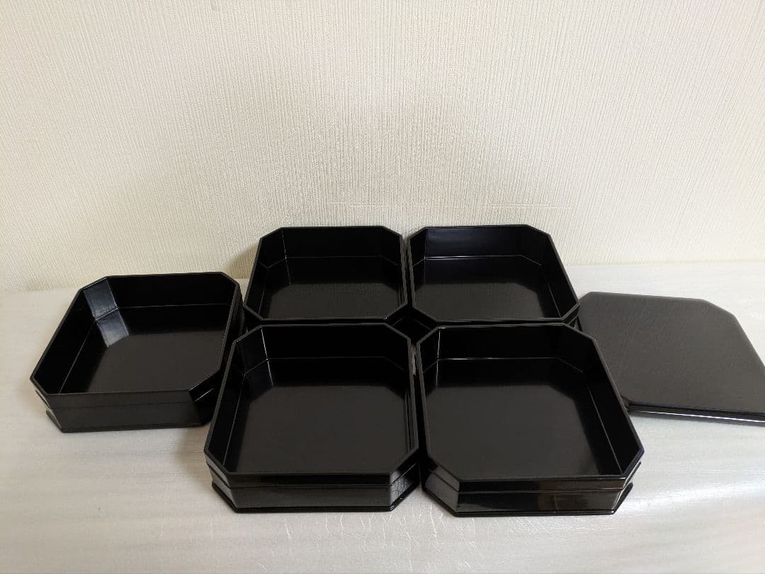 懐石道具 木製黒真塗 5段縁高重 茶懐石 利休好写 お正月 桐箱