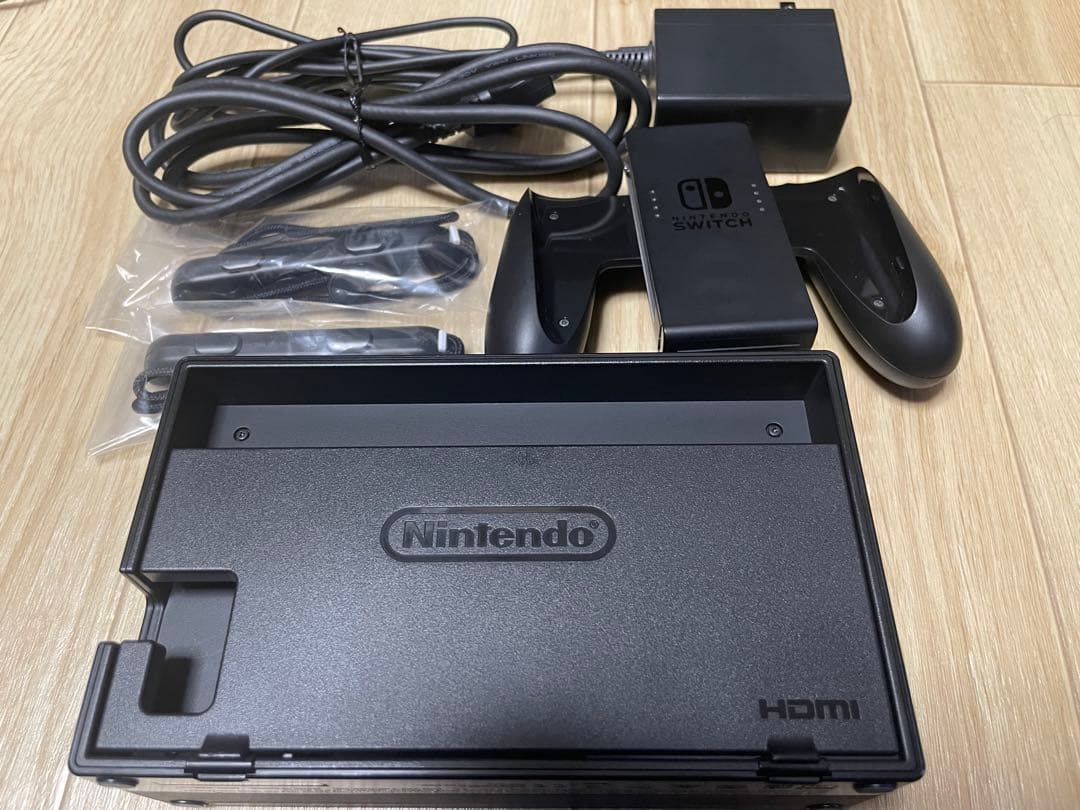 動作確認済み　Nintendo Switch グレー　付属品完備