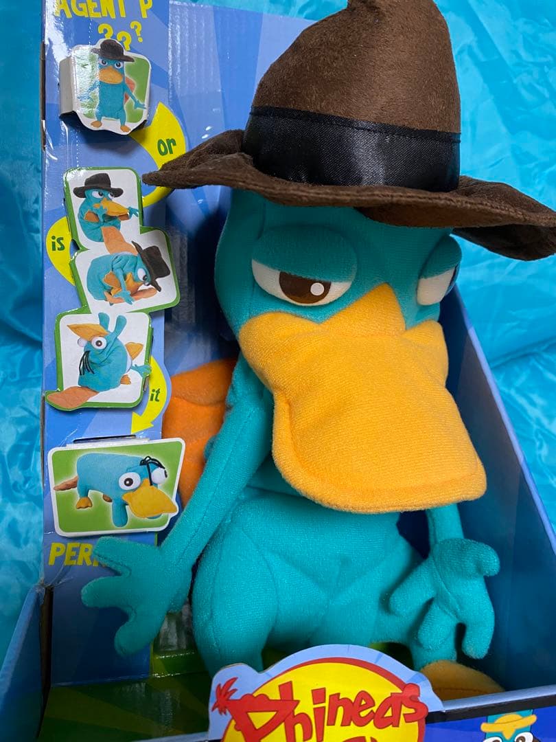 フィニアスとファーブ　トランスフォームぬいぐるみエージェントP／カモノハシペリー