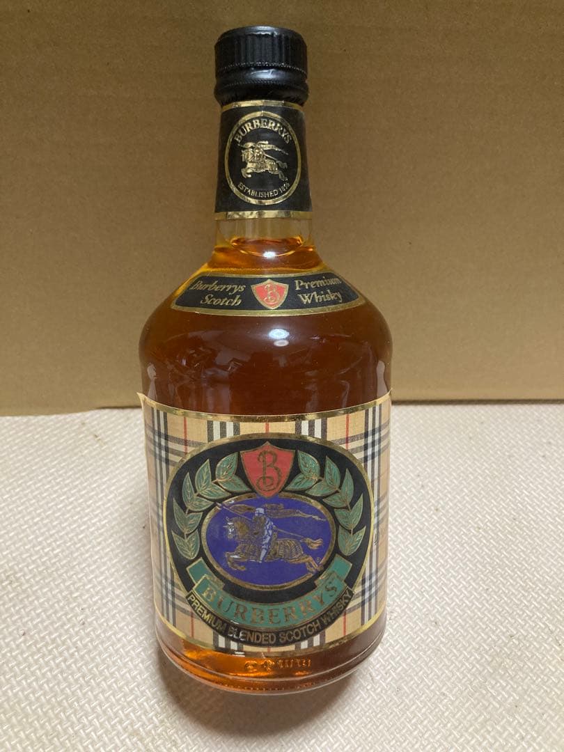BURBERRYS プレミアムスコッチウイスキー 700ml オールドボトル BURBERRYS プレミアムスコッチウイスキー 700ml オールドボトル