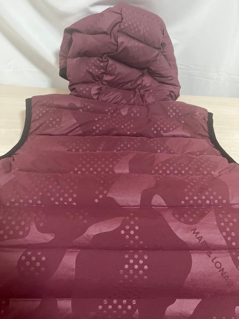 定価7.4万 MARK & LONA カモフラ ダウンベスト 38 ボルドー