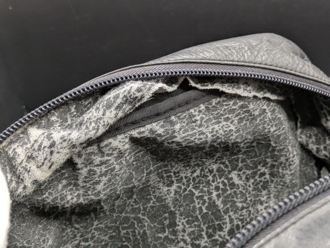 LOEWE アナグラム ショルダーバッグ ヴィンテージ オールレザー