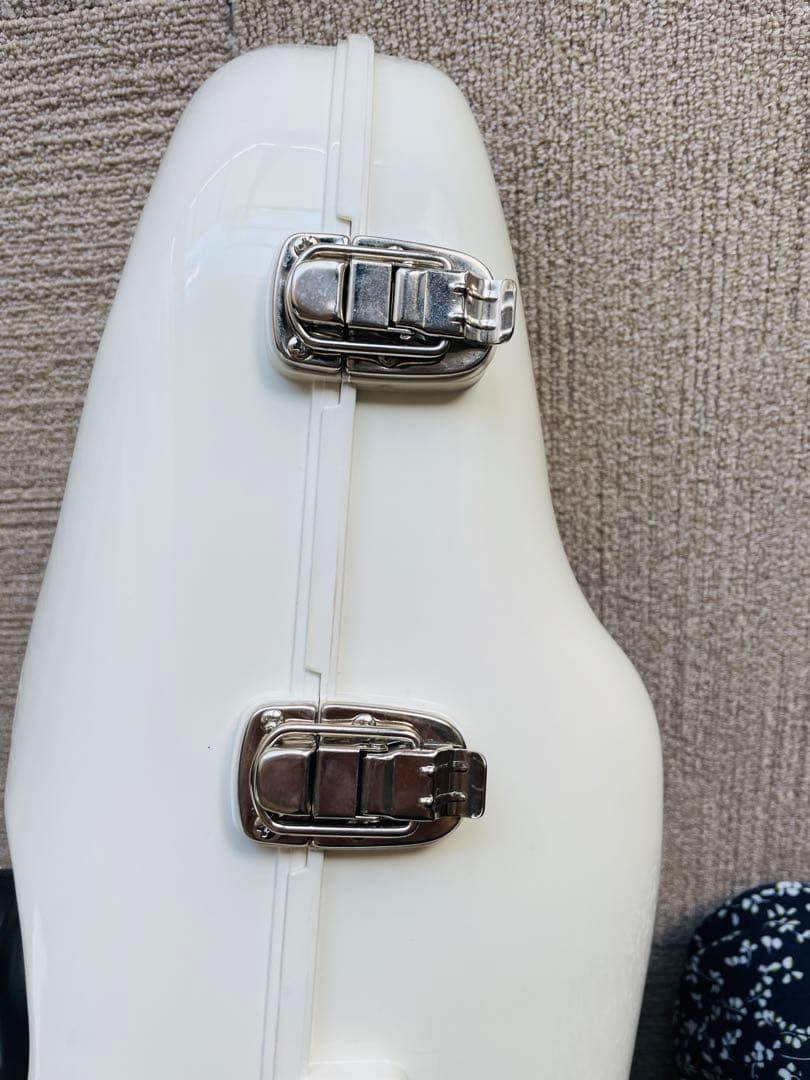 アルトサックス消音機、e-Sax (ホワイト)