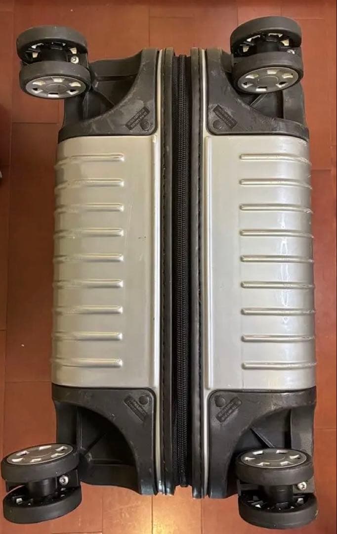 値下げ【訳あり】RIMOWA SALSA 4輪 シルバー 約63L - メルカリ