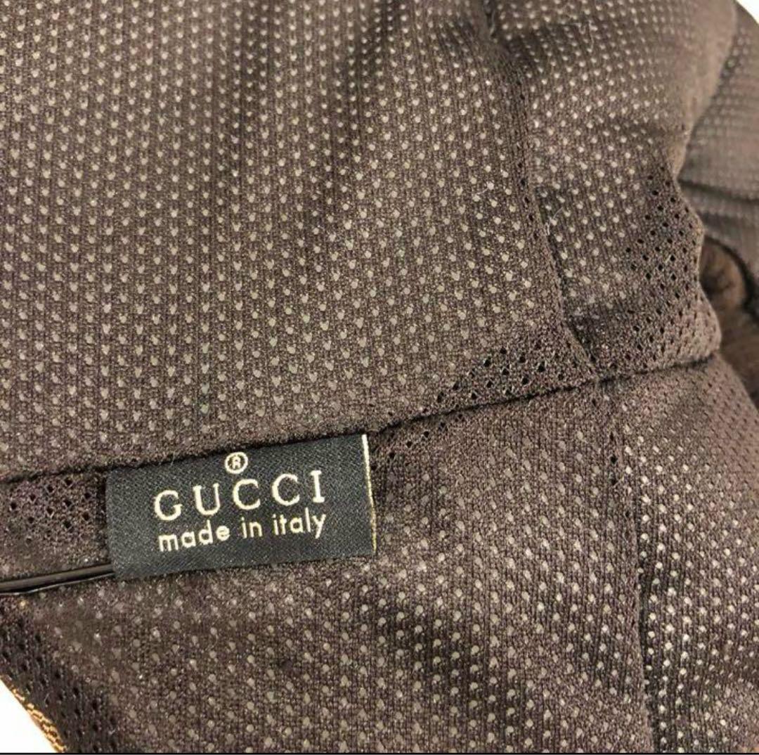 GUCCI 犬服 ダウン中綿