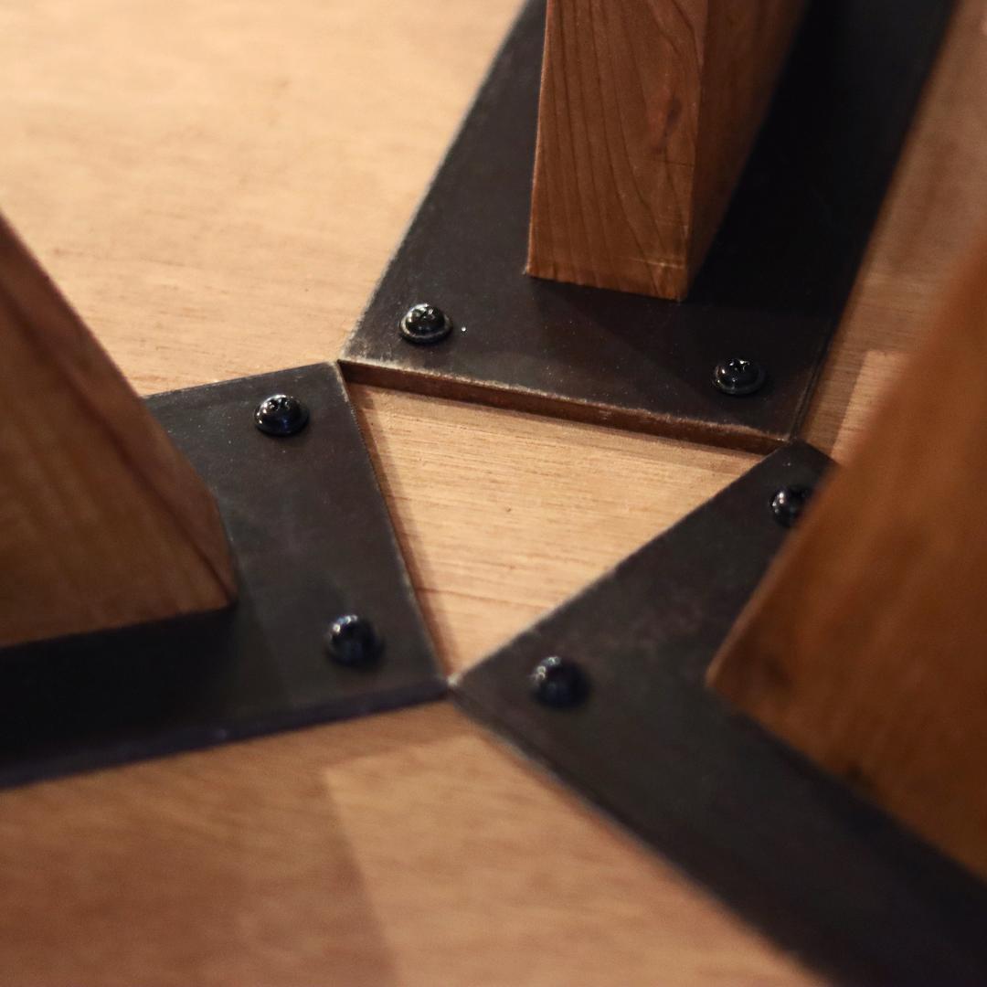 オーダー専用｜円形｜ラウンドテーブル｜ライトグレー｜薄塗りモルタル