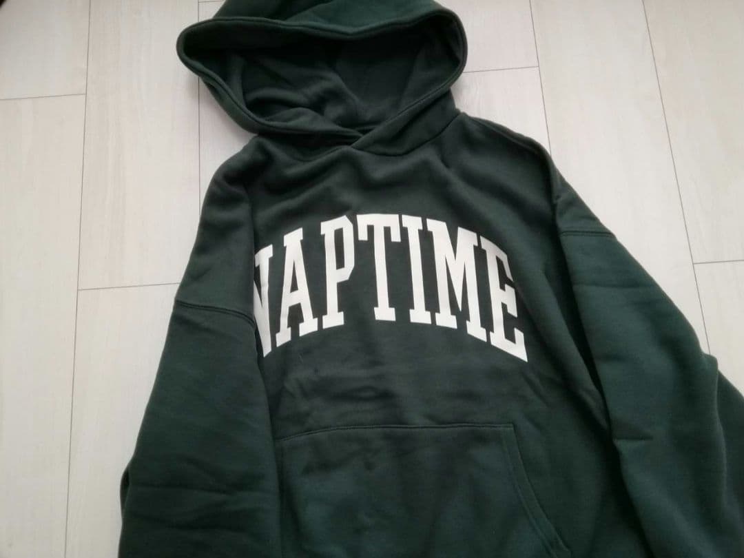 Naptime 2022 F/W collection フード付きスウェット