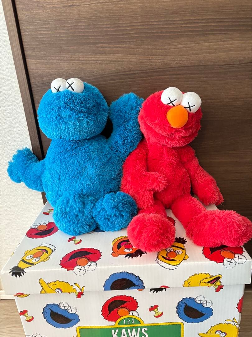 UNIQLO 「KAWS x SESAME STREET」 ぬいぐるみ｜KAWS x SESAME STREET
