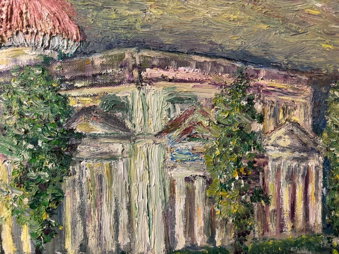 雨上がりライトアップされた日銀大阪支店