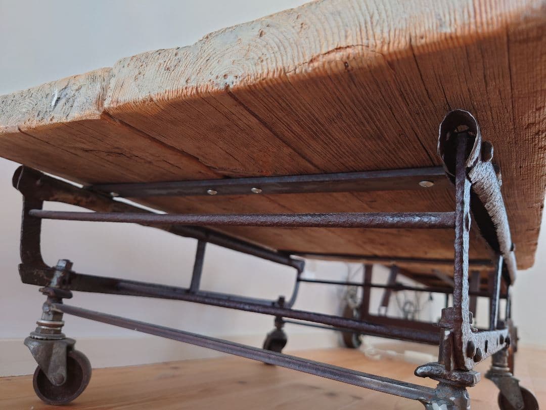 neutral 水田典寿 さん作 ローテーブル