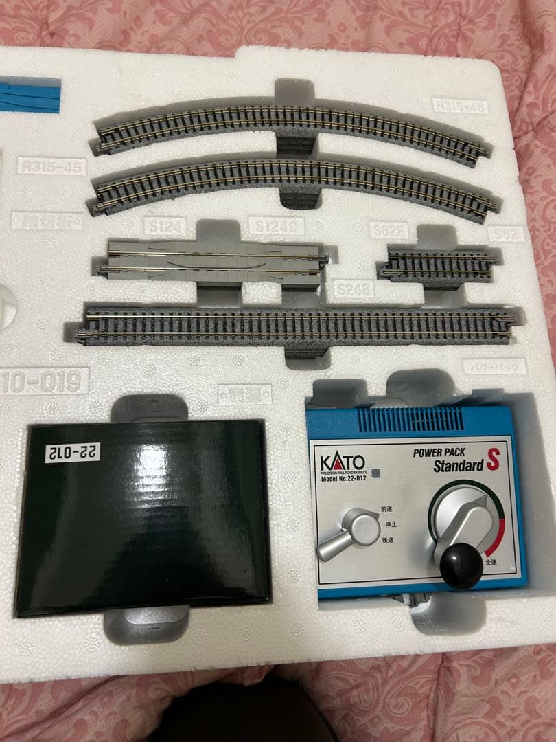 （美品）値引き！KATO E233系3000番台 Nゲージスタートセット