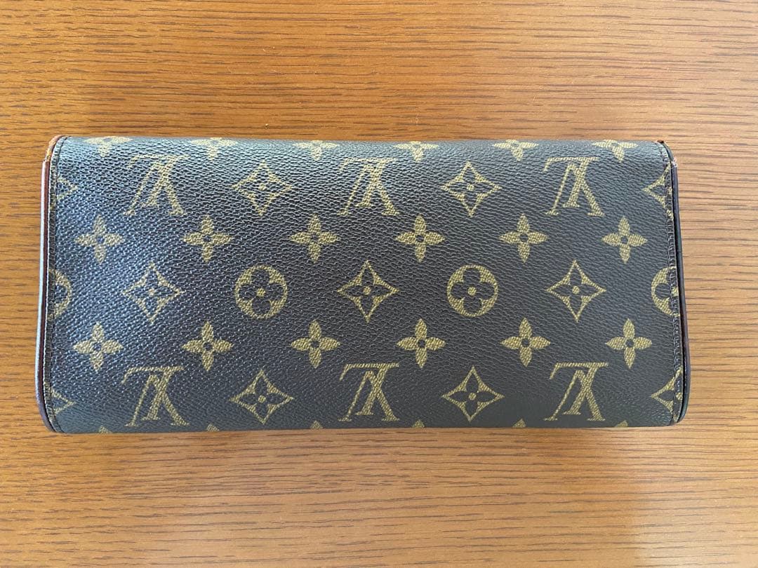 ルイヴィトン ポシェットツイン