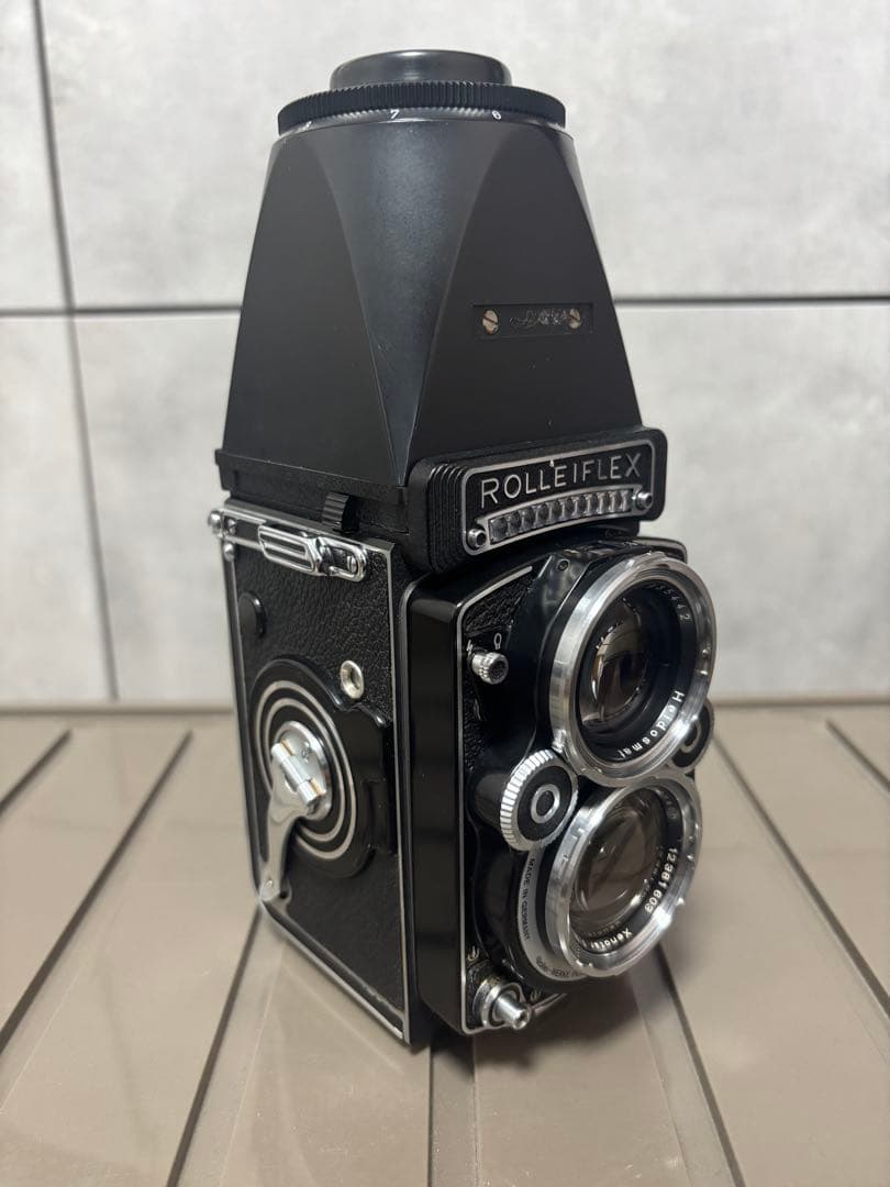 Rolleiflex 2.8F White Face Xenotar 二眼レフ