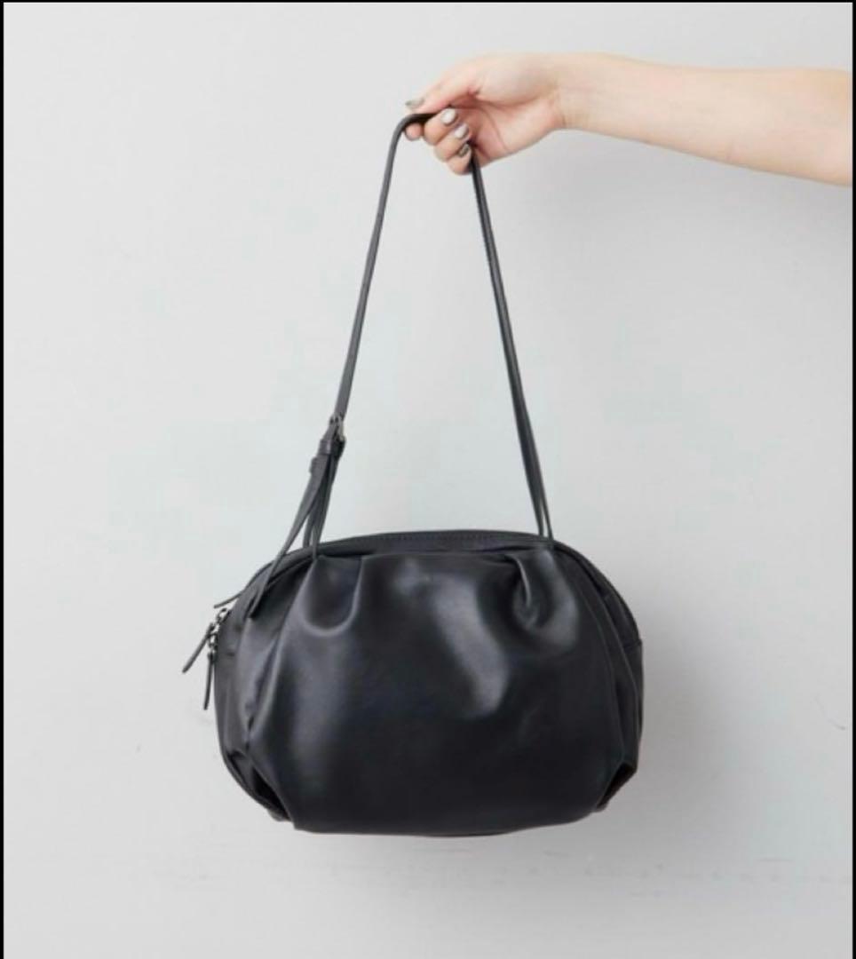 【ear PAPILLONNER】コロンボストンバッグ　ブラック