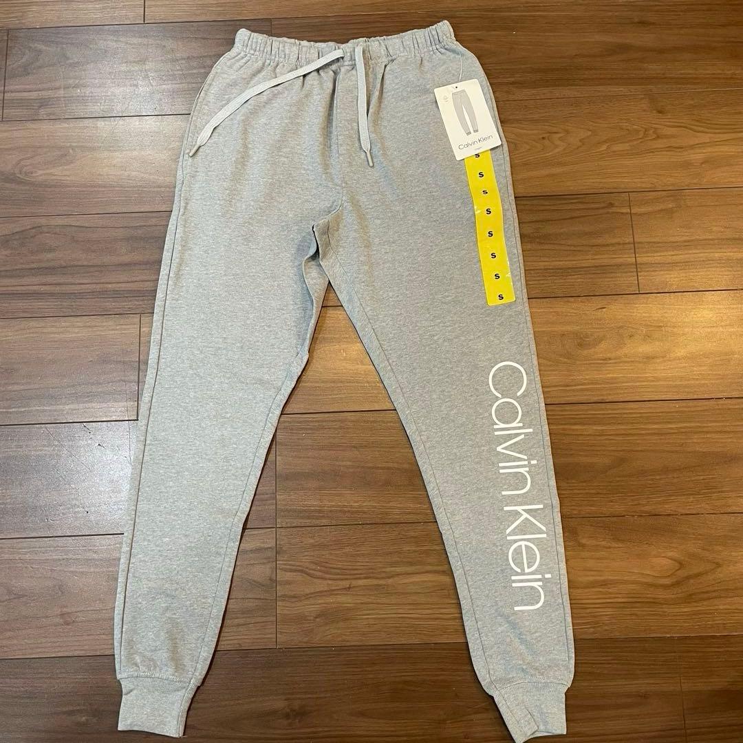 新品　  カルバンクライン　スウェットセットアップ　メンズ