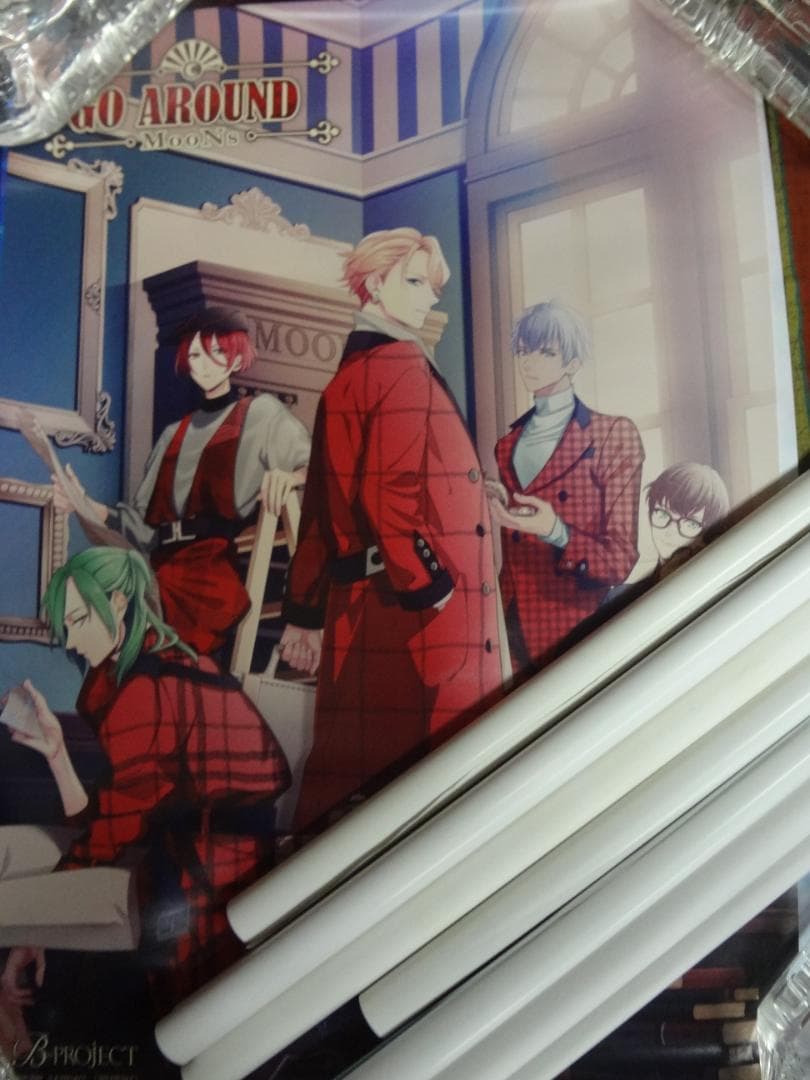 B2サイズポスター200本セット ・アニメアーティスト混合