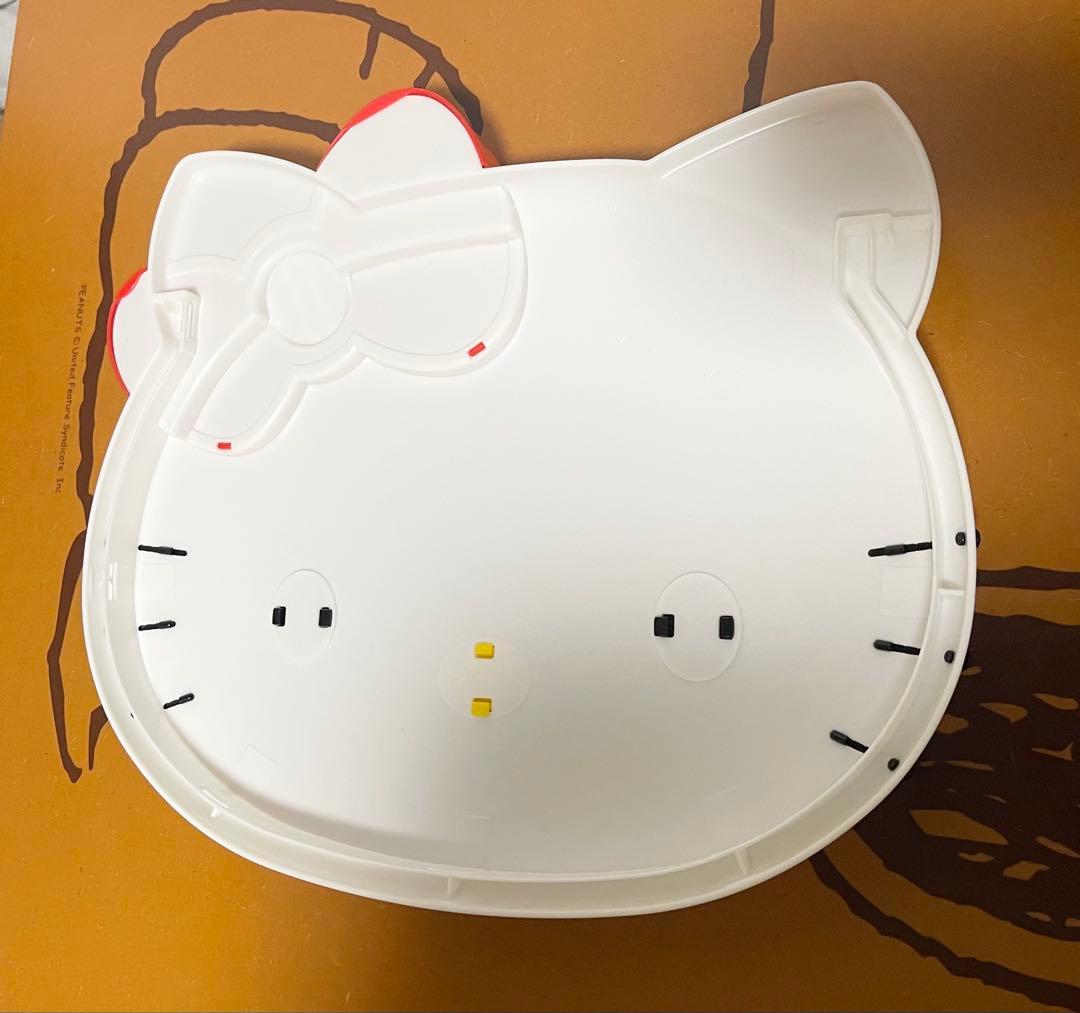 ハローキティ　プティケース　自在キャスター付き