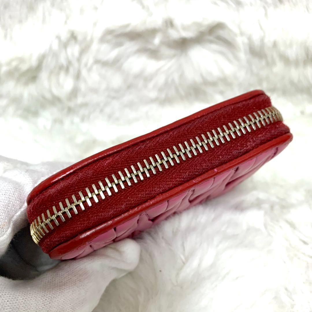 可愛い赤ロゴ　MIUMIU　ミュウミュウ　ケース　バイカラー