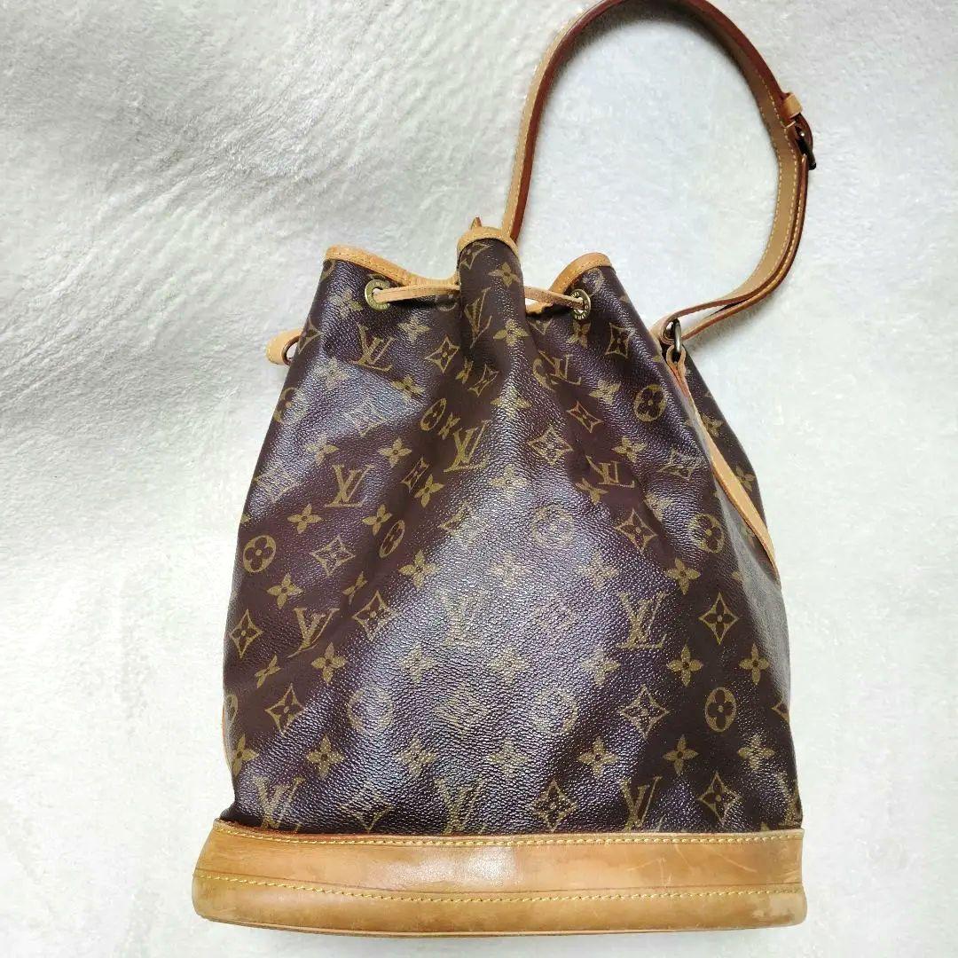 ルイヴィトン　ノエ　ショルダーバッグ　モノグラム　巾着型　M42224　ブラウン