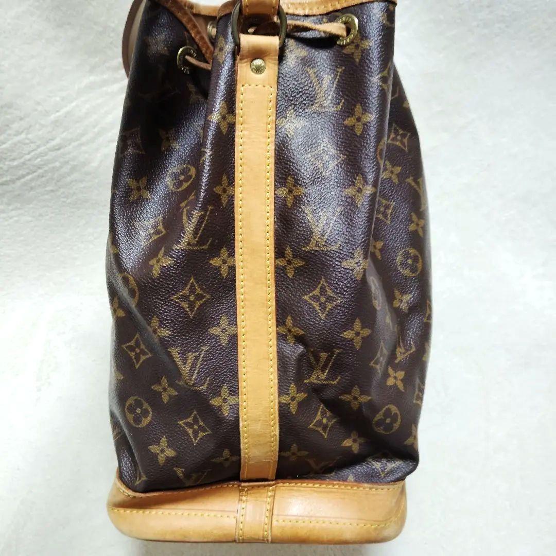 ルイヴィトン　ノエ　ショルダーバッグ　モノグラム　巾着型　M42224　ブラウン