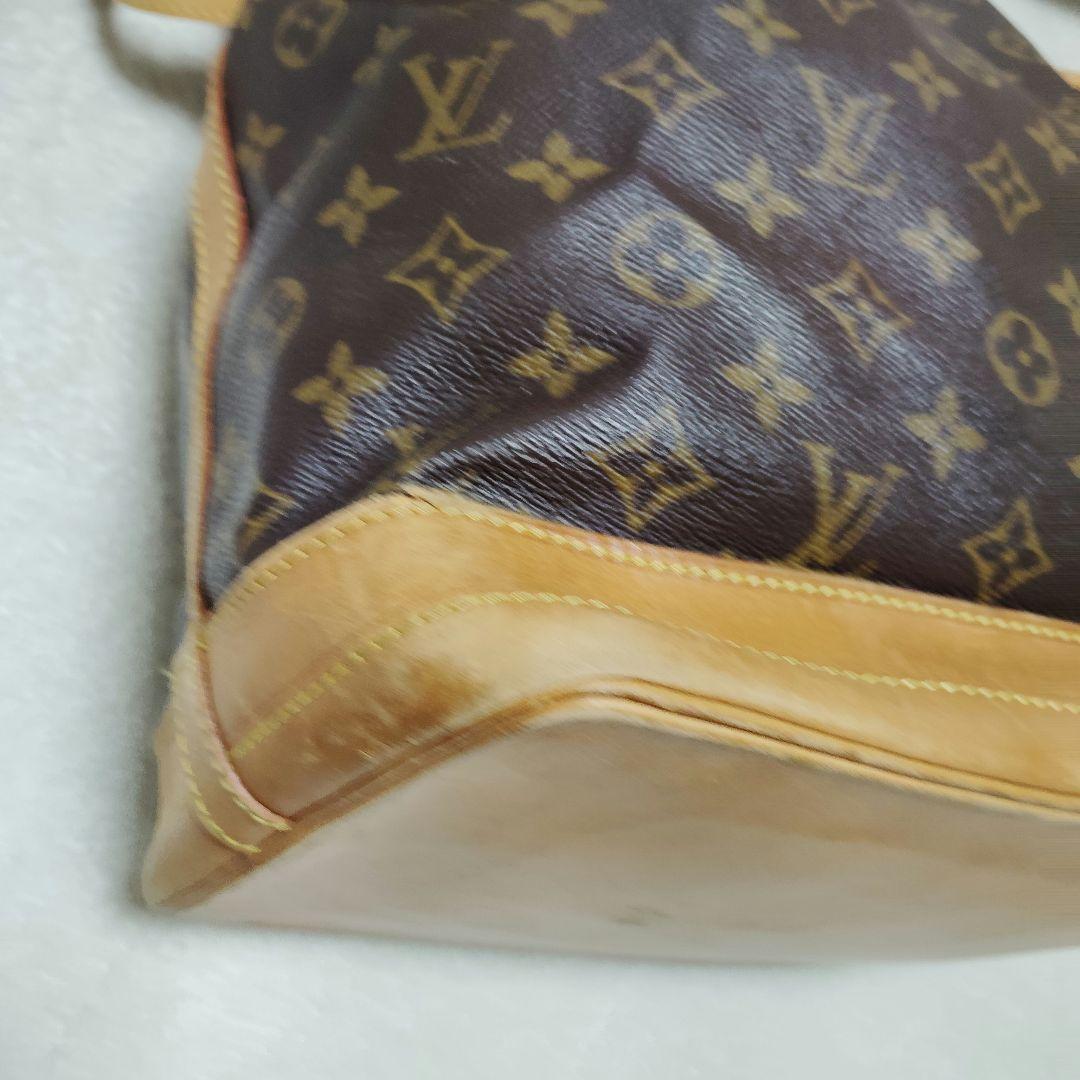 ルイヴィトン　ノエ　ショルダーバッグ　モノグラム　巾着型　M42224　ブラウン