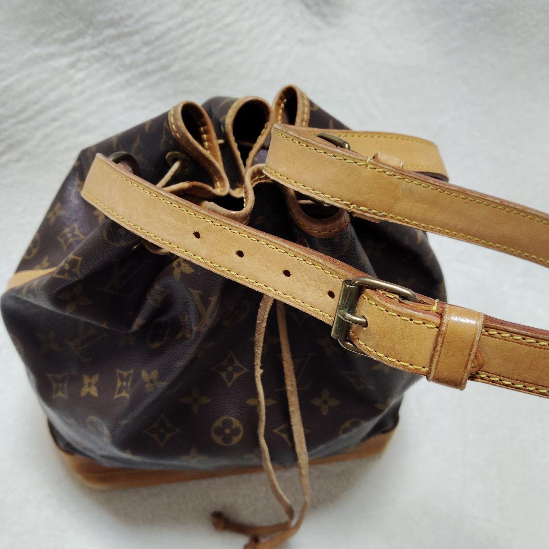 ルイヴィトン　ノエ　ショルダーバッグ　モノグラム　巾着型　M42224　ブラウン