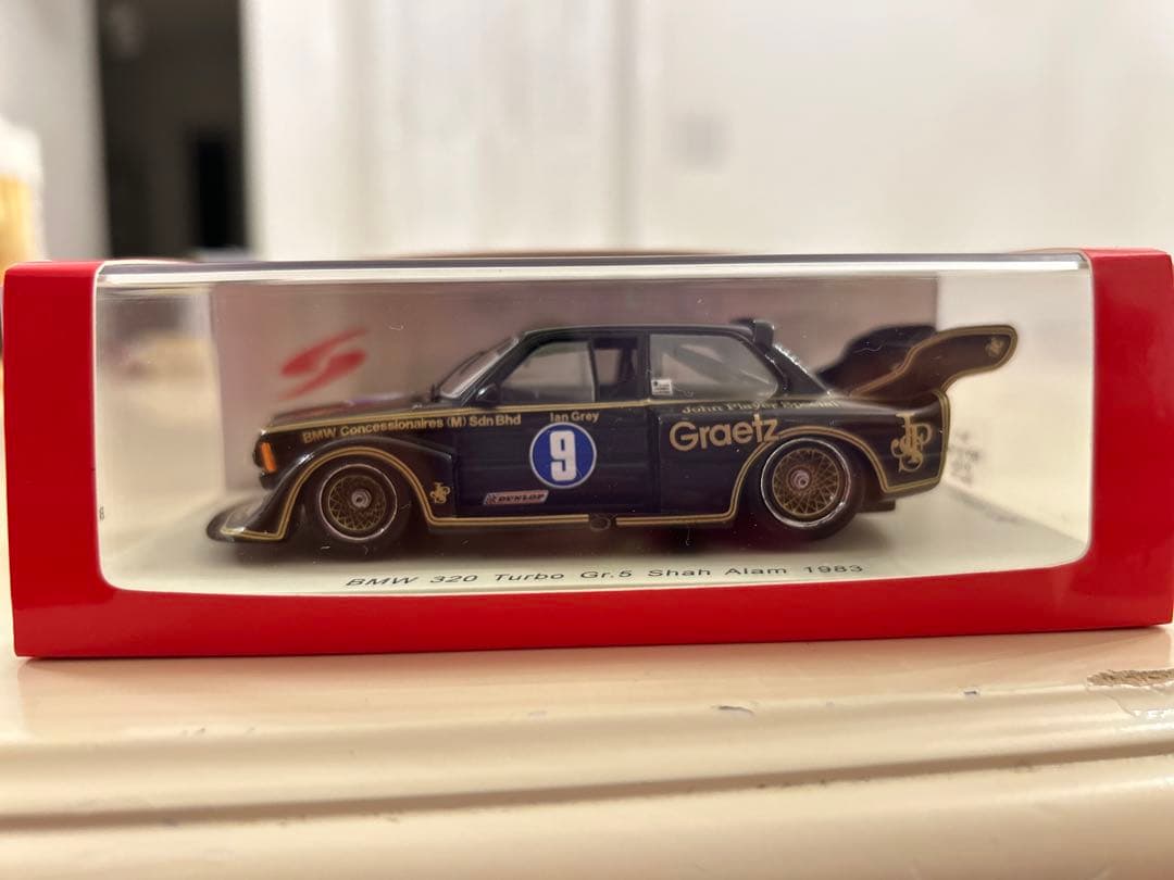ミニカー BMW 320 Turbo Ian Grey 1/43 SPARK MODEL