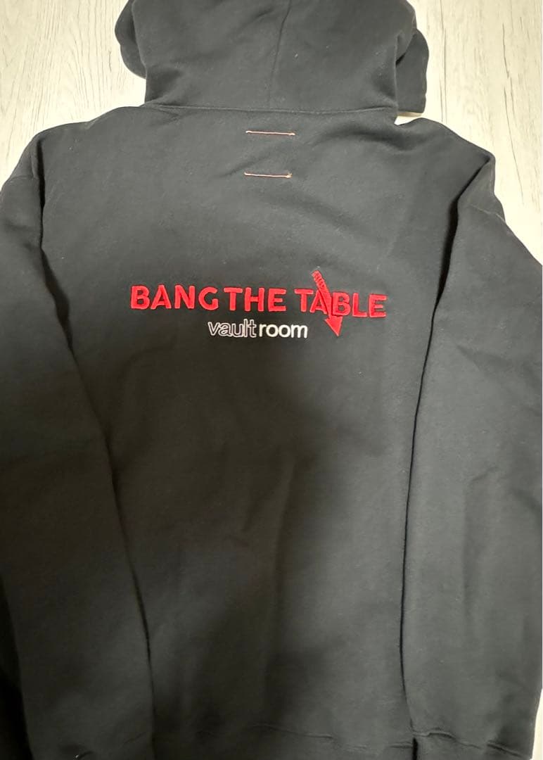 黄*ク様 vaultroom BANG THE TABLE HOODIE L ブ