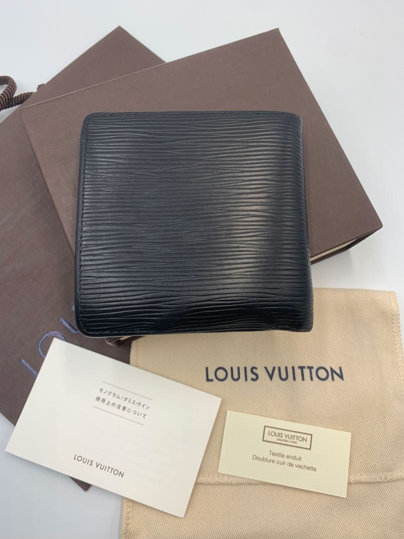 ルイヴィトン エピ マルコ 二つ折り財布 財布 ブラック クレディモネ P55