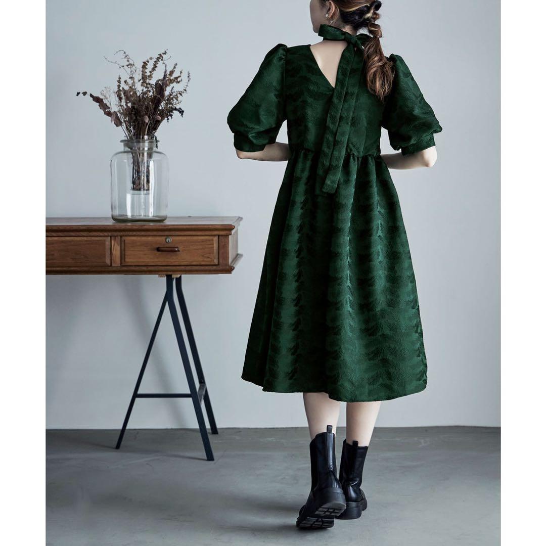 etoll. エトル　ジャガード　パフ　スリーブ　ドレス グリーン