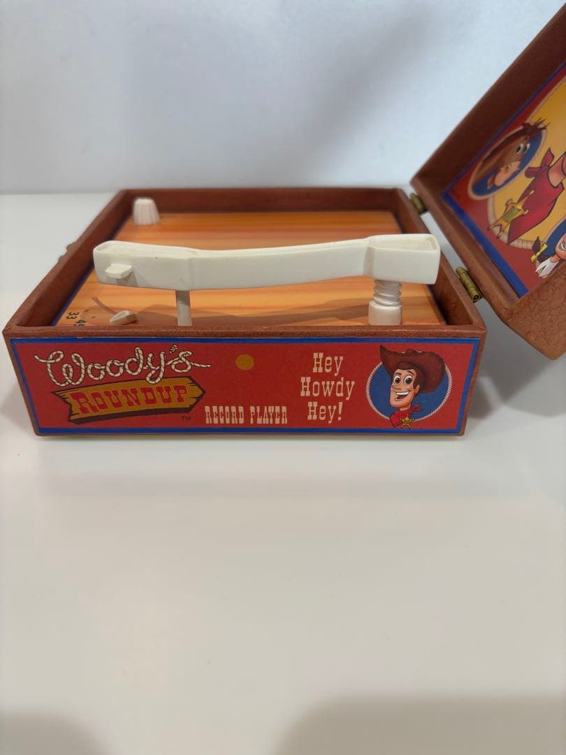 トイストーリー　WDCC ラウンドアップ　レコードプレーヤー風