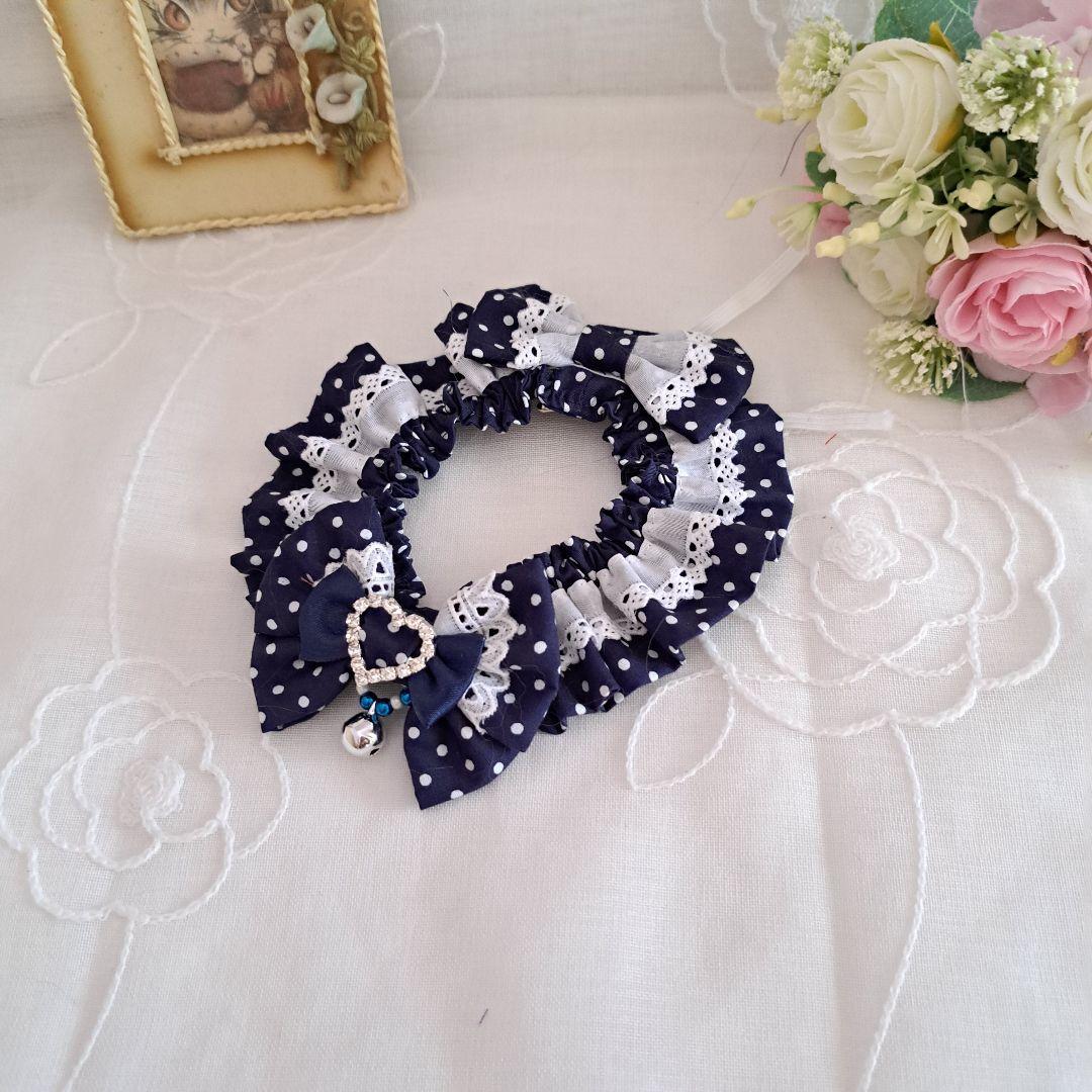 幅広シュシュ(青)つまみ細工付き、わんちゃん猫ちゃん用 短毛シュシュ