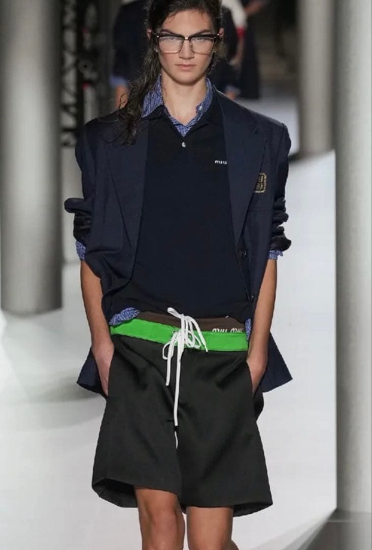 MIUMIU ミュウミュウ　ポロシャツ