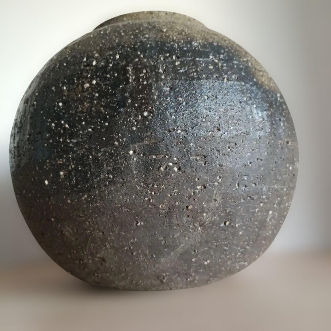 大きい壺 花瓶 焼き物 桜皮細工 の台座付き