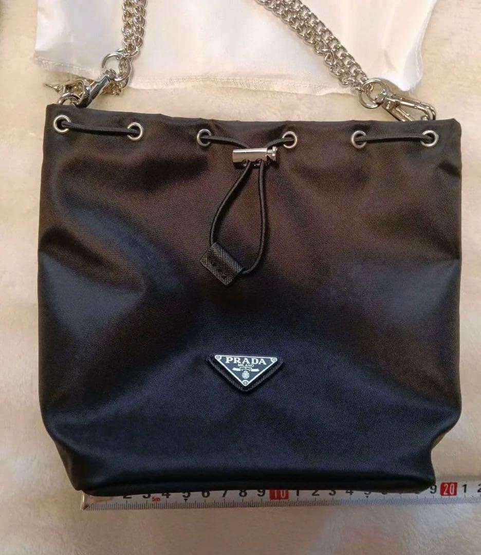【新品未使用】PRADA プラダ チェーン 巾着バッグ ブラック