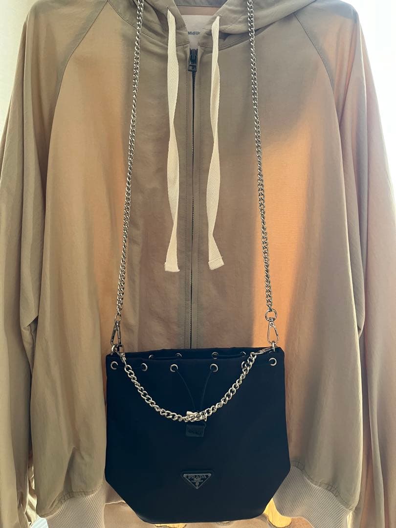 【新品未使用】PRADA プラダ チェーン 巾着バッグ ブラック