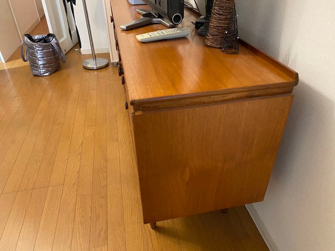 ロイズアンティークス サイドボード