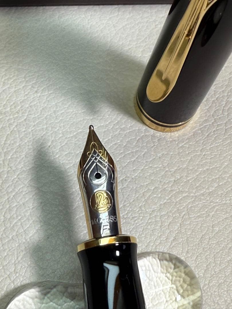 【極美品】 ペリカン万年筆 M400