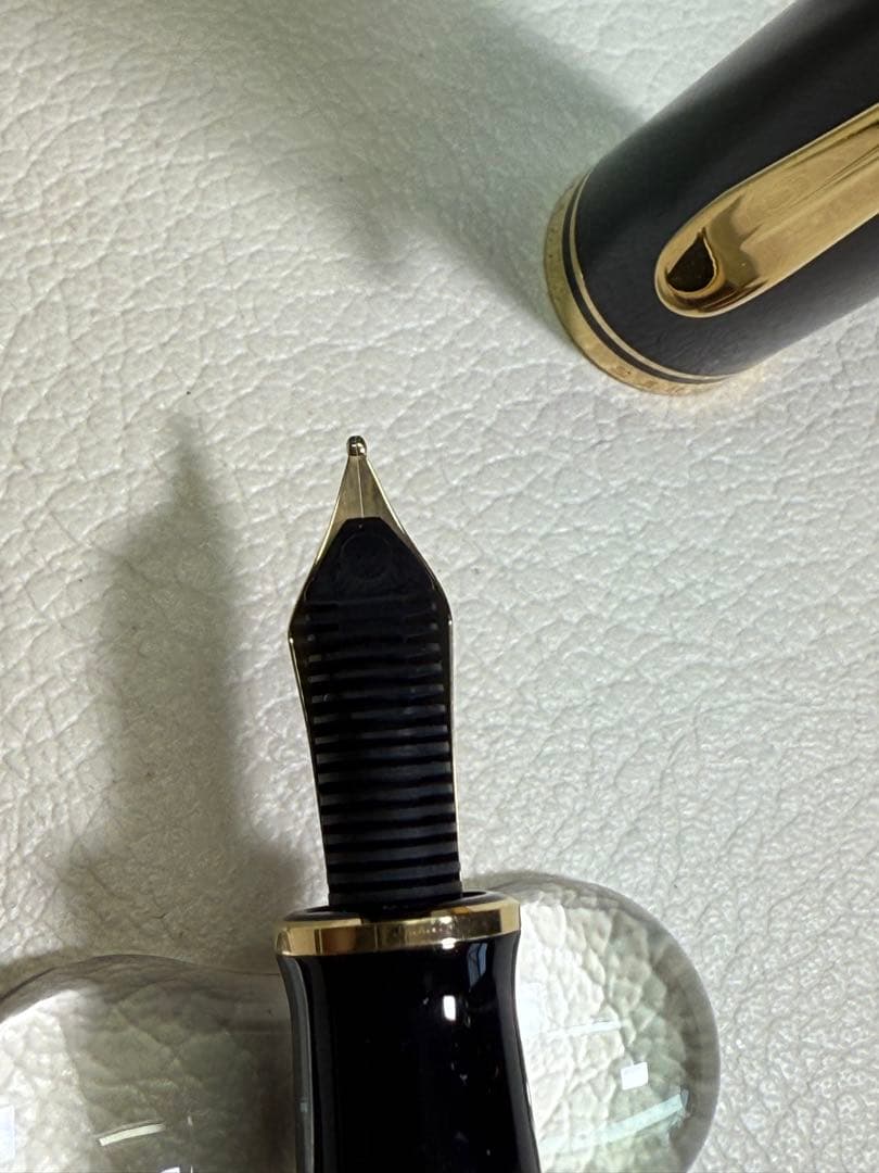 【極美品】 ペリカン万年筆 M400