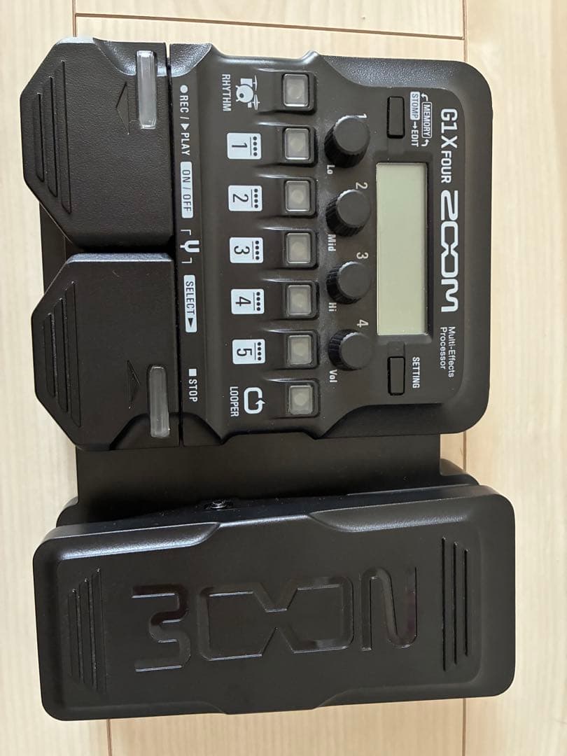 【極美品】ZOOM G1X FOUR Amazon.com: Zoom G1X Four Guitar Effects Processor with Built-In