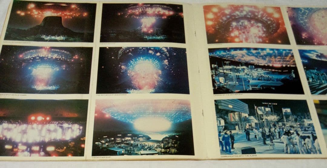 未知との遭遇　1978年　輸入　ポストカードブック　48枚　フルカラー