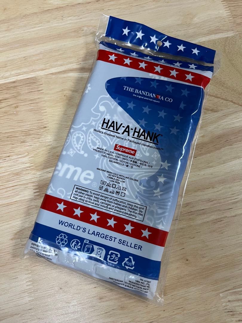 【 Supreme 】Hav-A-Hank Bandanas