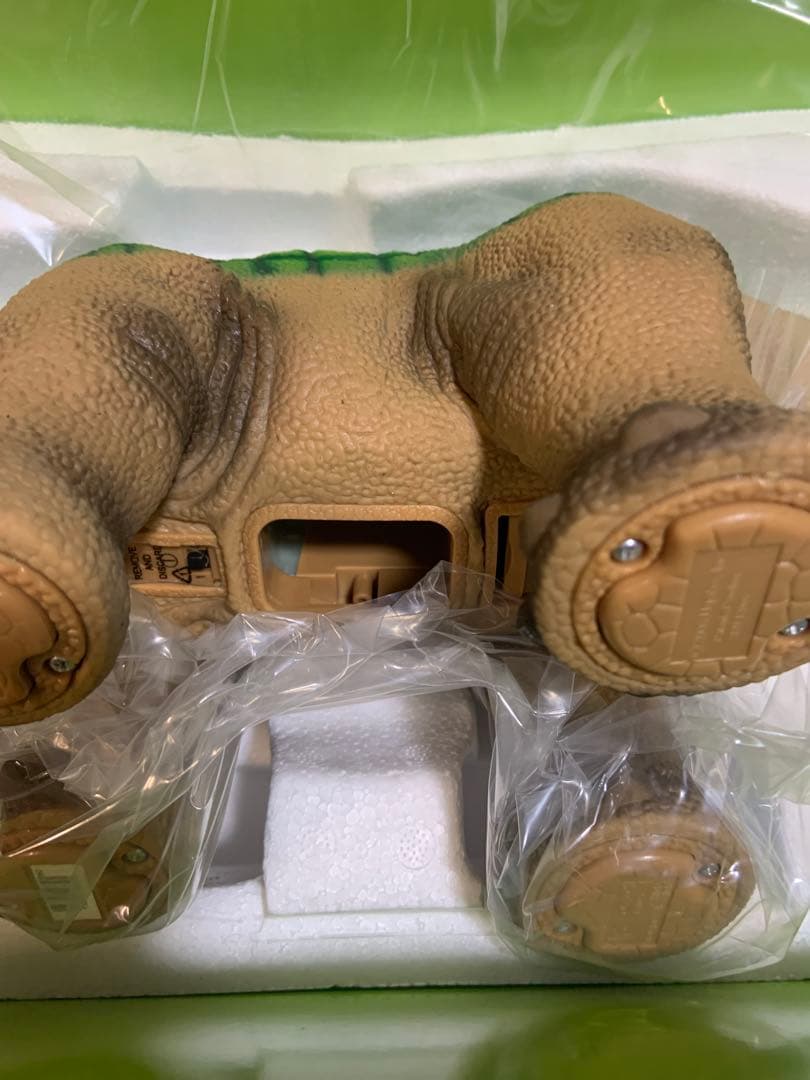 PLEO プレオ 恐竜ロボット未使用