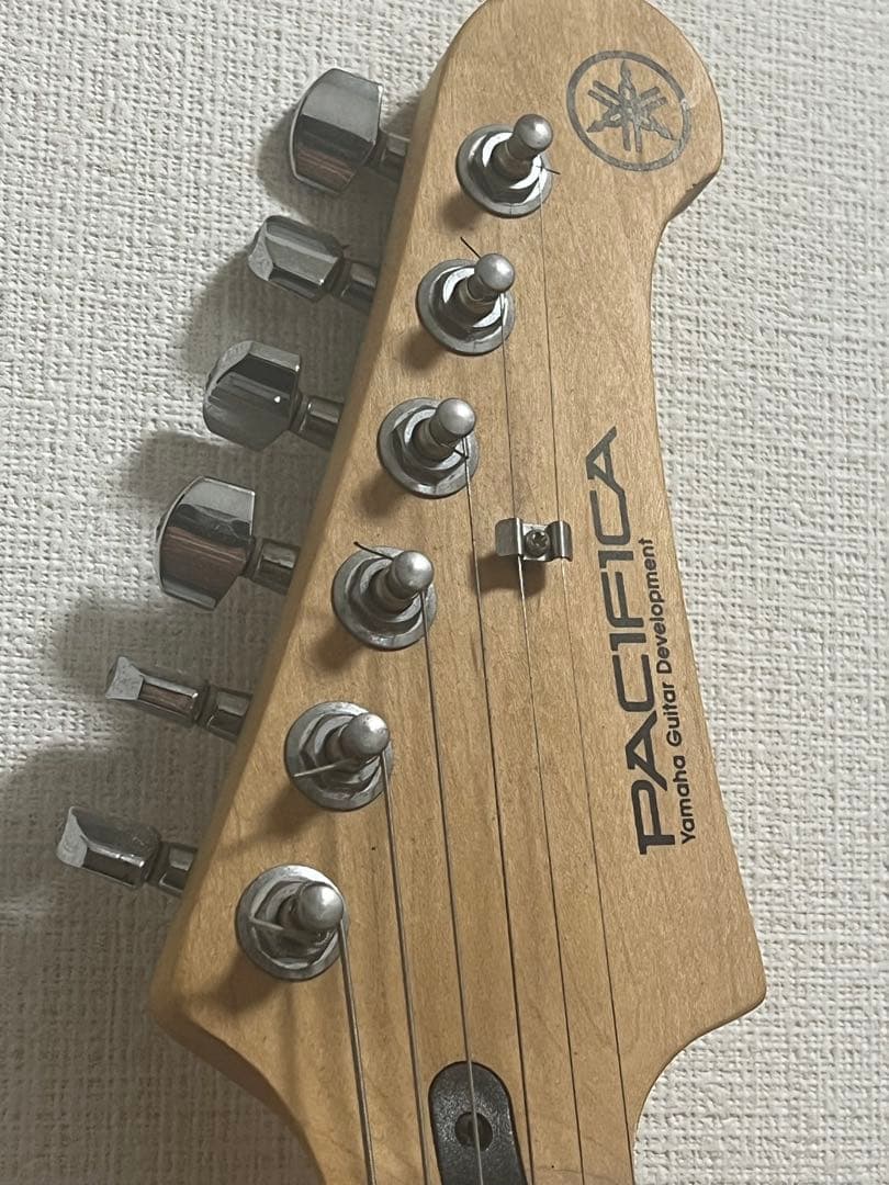 YAMAHA パシフィカ PACIFICA112V エレキギター　レッド