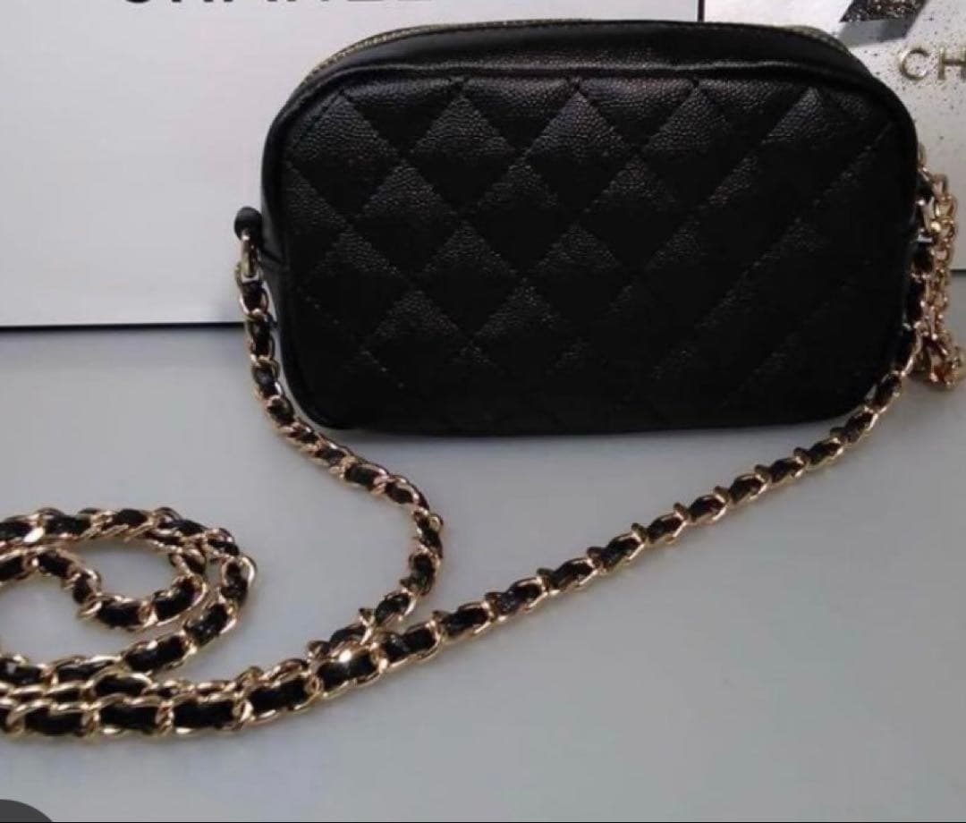 【新品】CHANEL(シャネル)ノベルティ ココチャーム付 ミニショルダーバッグ