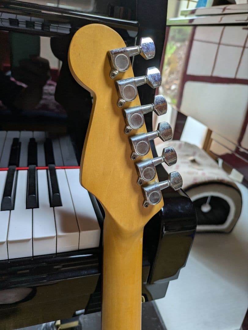 バスカーズ　BUSKER'S ブラック エレキギター ストラトタイプ