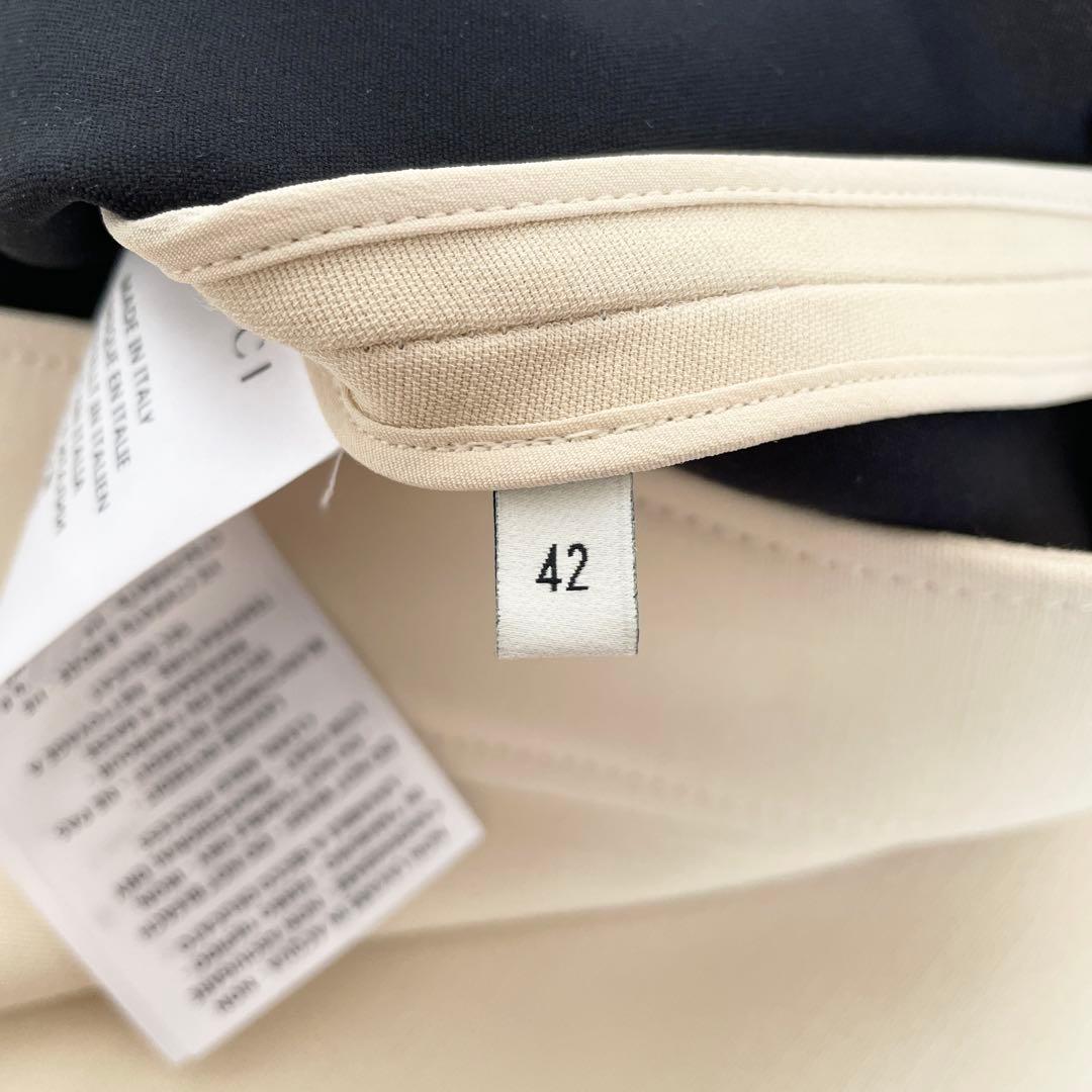 新品タグ付　グッチ　大きいサイズXL　プリーツスカート　タイガーボタン　シルク