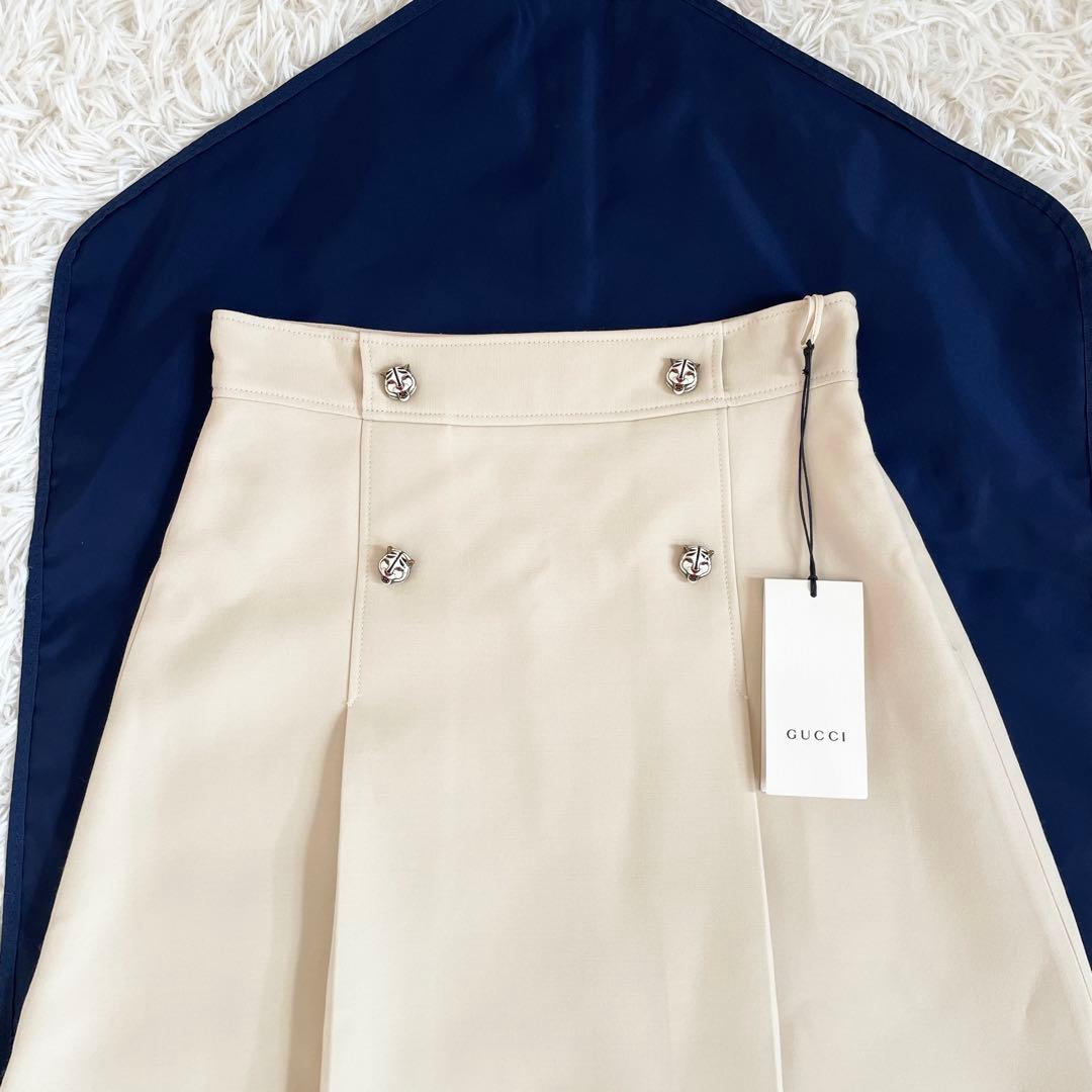 新品タグ付　グッチ　大きいサイズXL　プリーツスカート　タイガーボタン　シルク