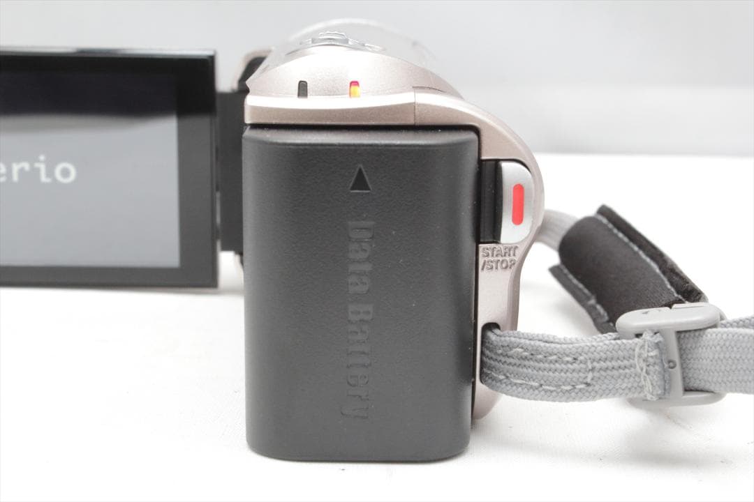 美品！JVC Everio GZ-E265-N Everio ビデオカメラ